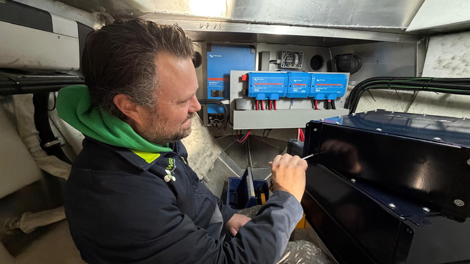 Elektrische werkboot door E-WERF